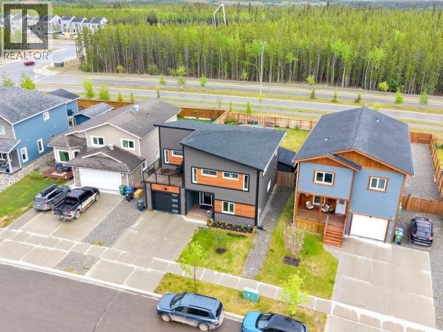 146 SYBIL CIRCLE - 2