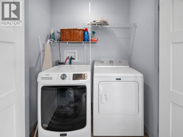 146 SYBIL CIRCLE - 32