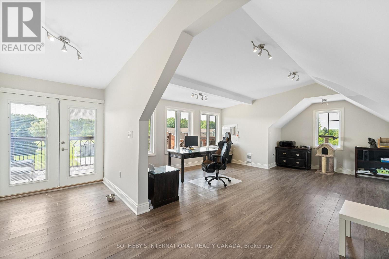 551 DARBY ROAD - Image 25