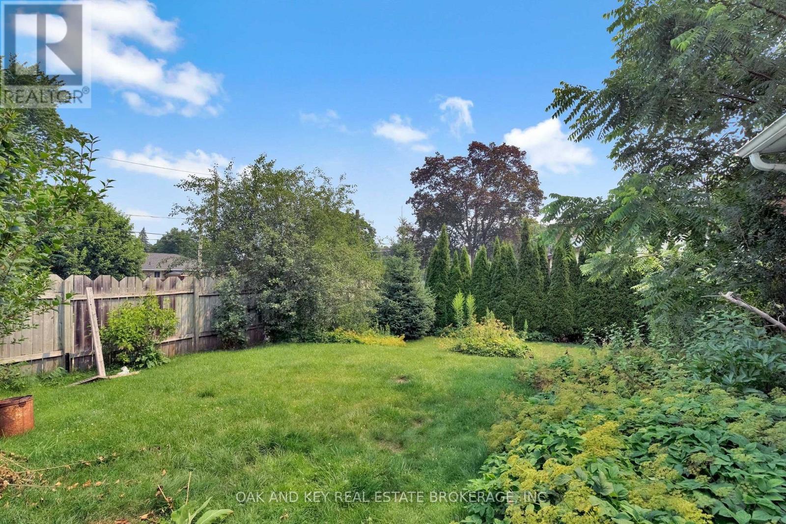 120 SYDENHAM STREET - 13