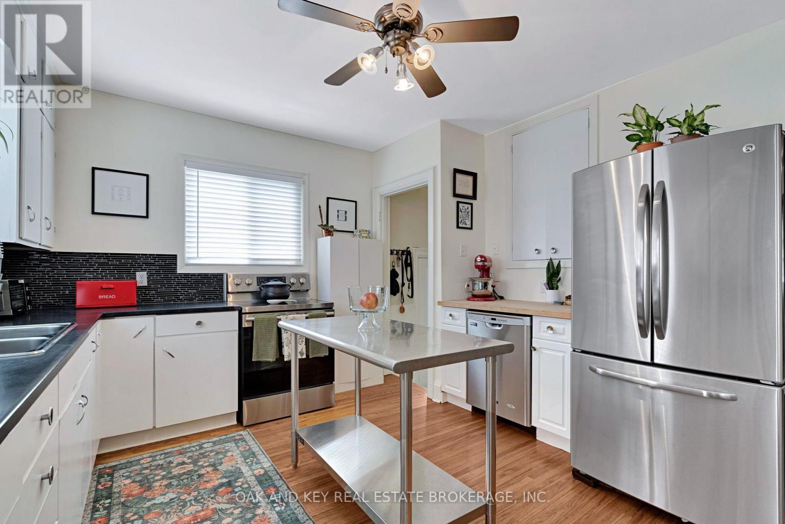 120 SYDENHAM STREET - 27
