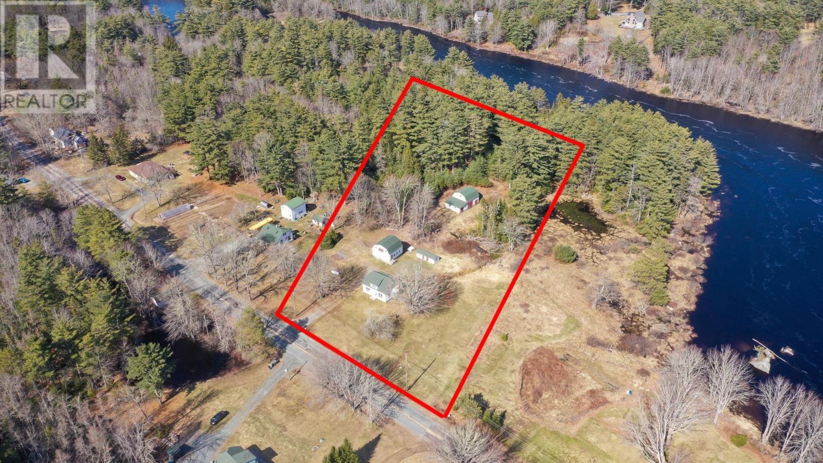 312 Medway River Road - 8