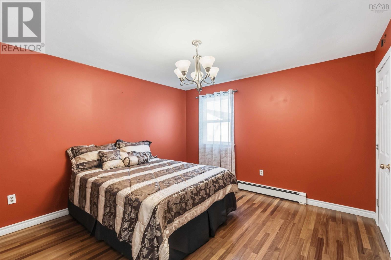 799 Main Street - 26