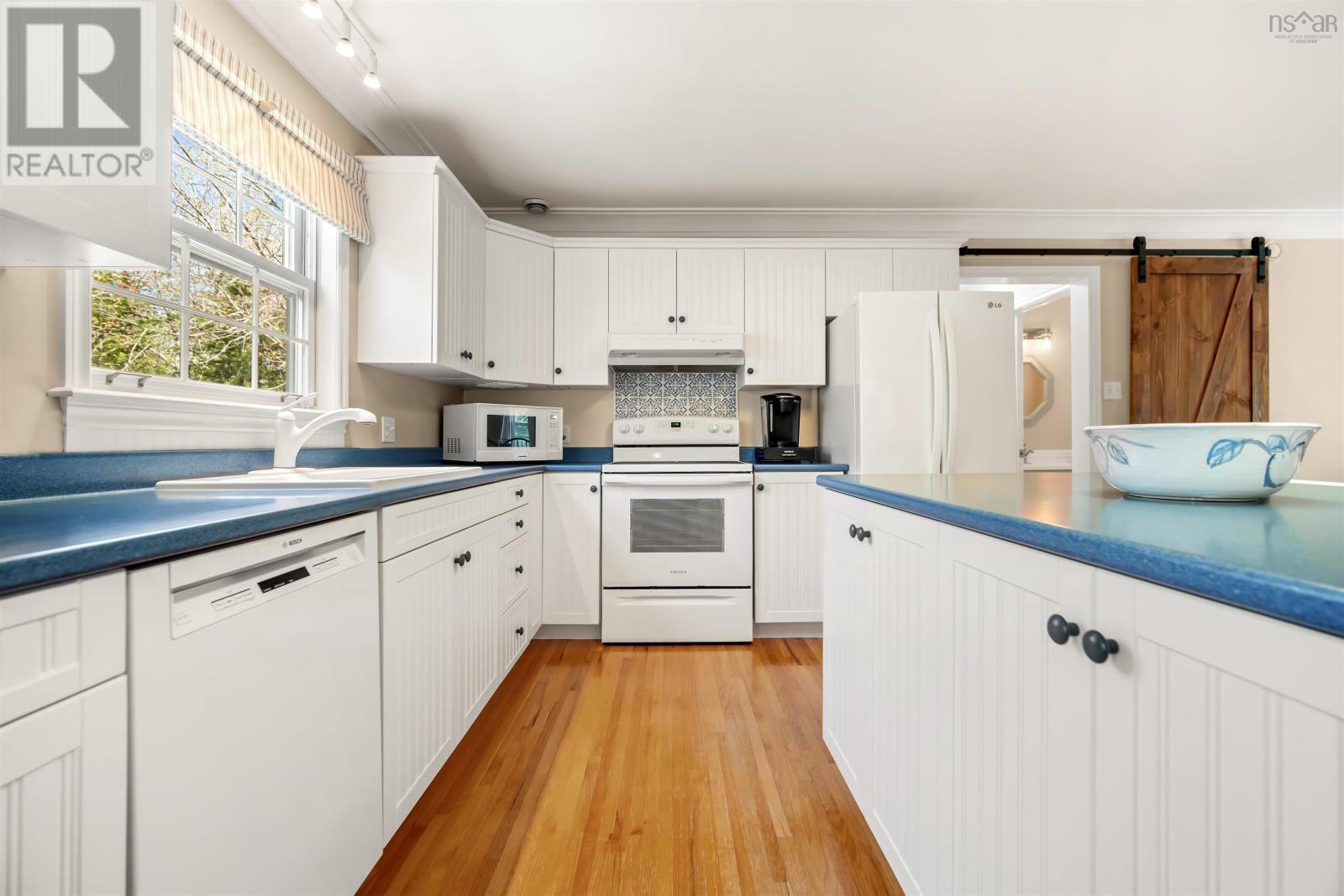 14 Lanterns Way - 18