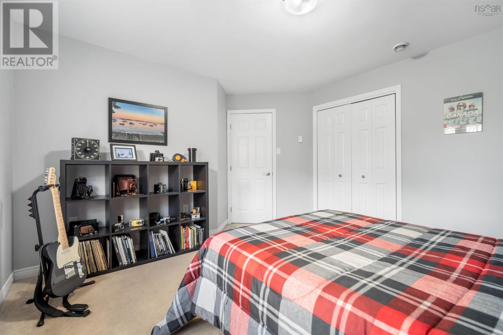 14 Lanterns Way - 28