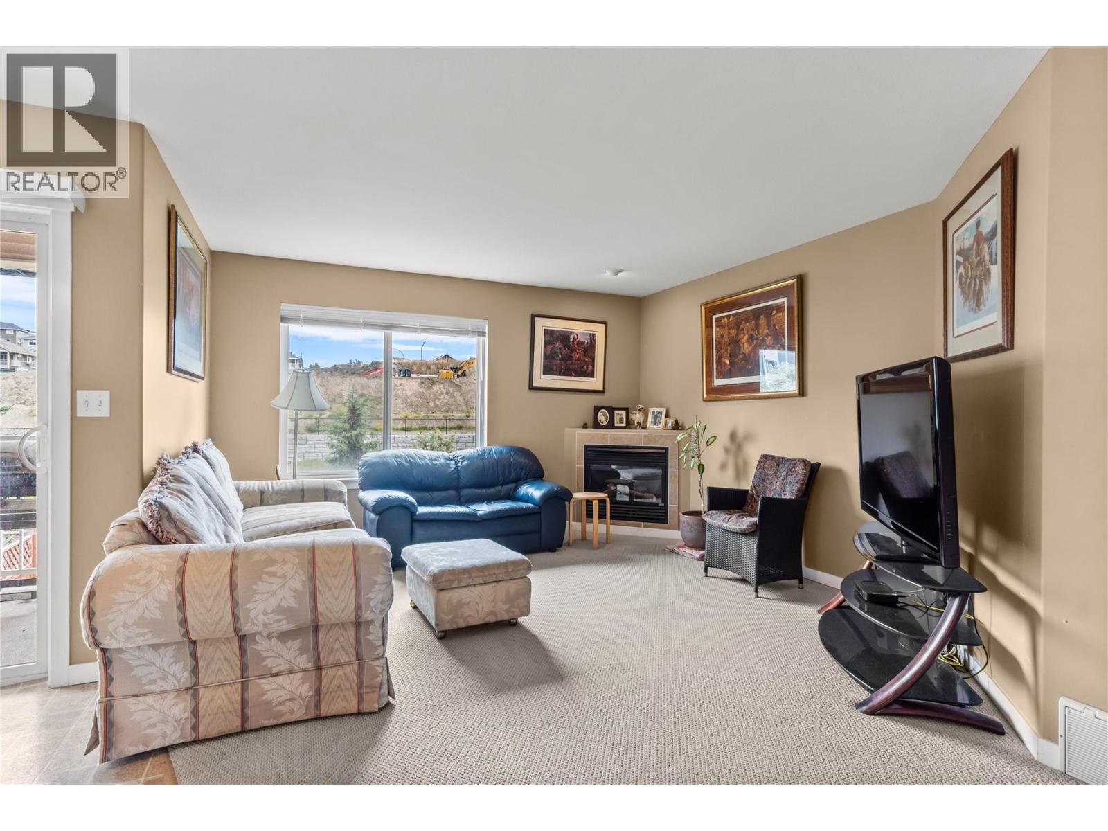 1914 Snowberry Crescent - Image 5