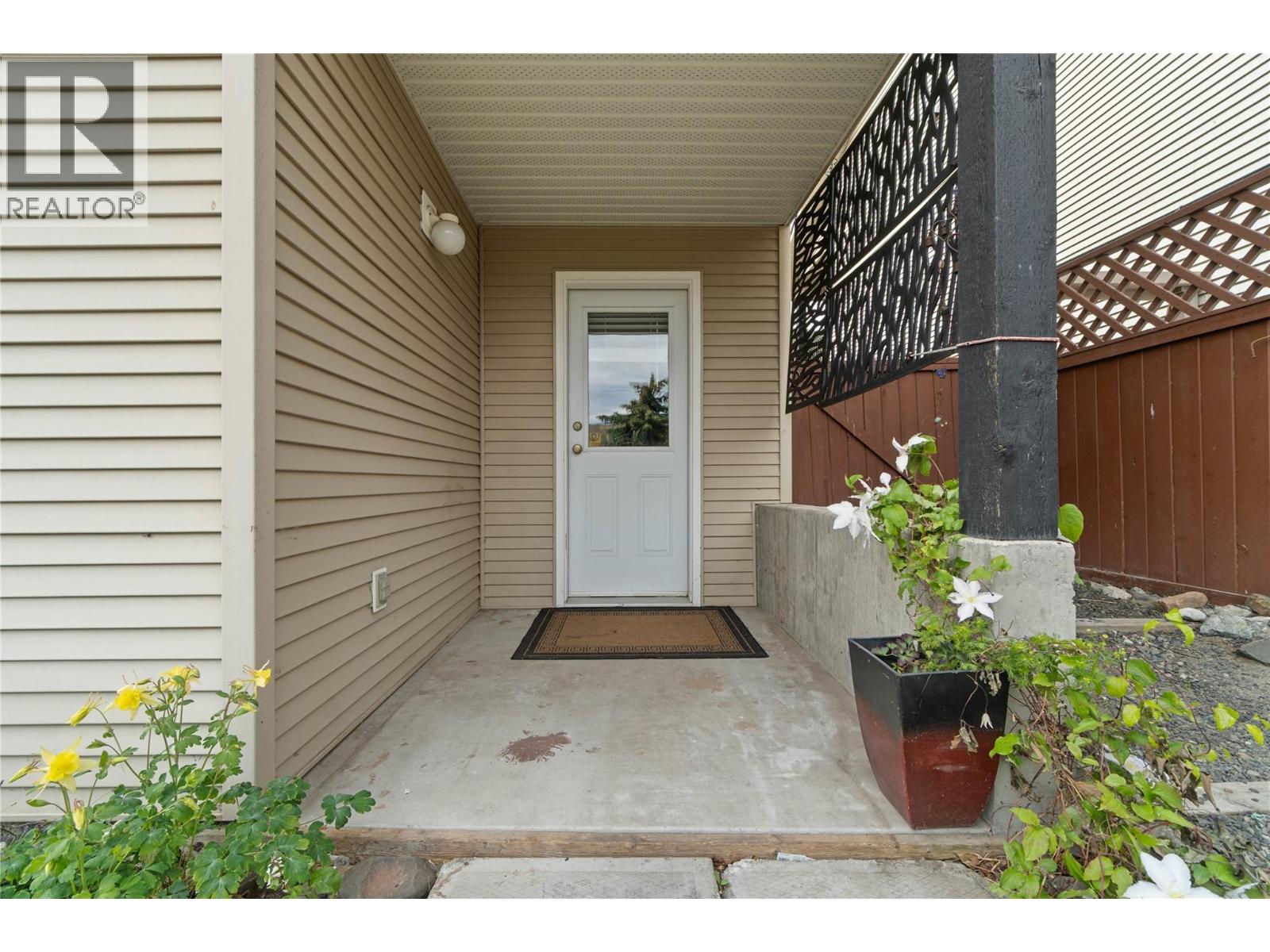 1914 Snowberry Crescent - Image 22