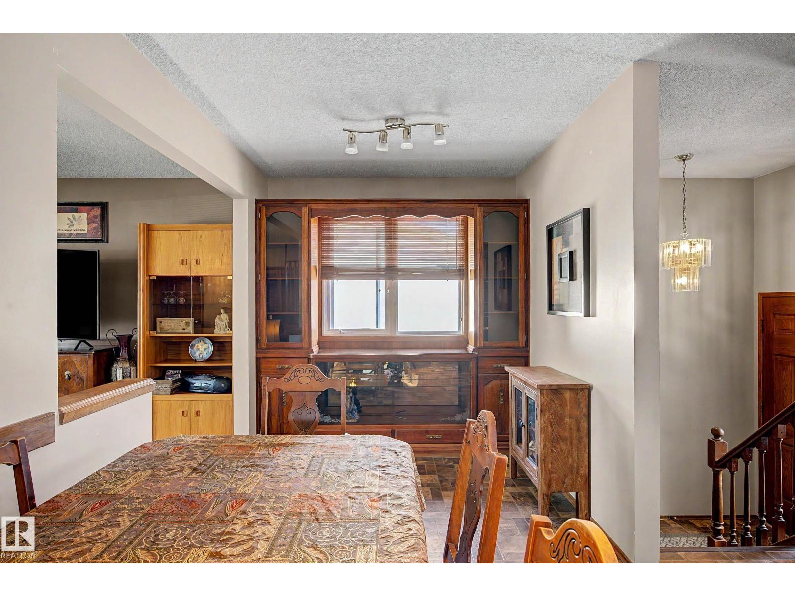 6115 152A AV NW - 17