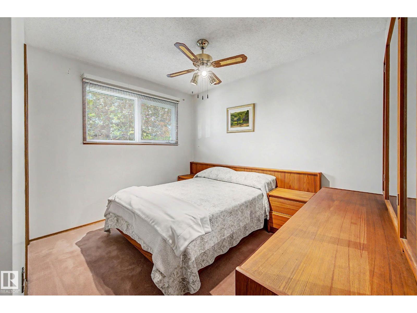 6115 152A AV NW - 24