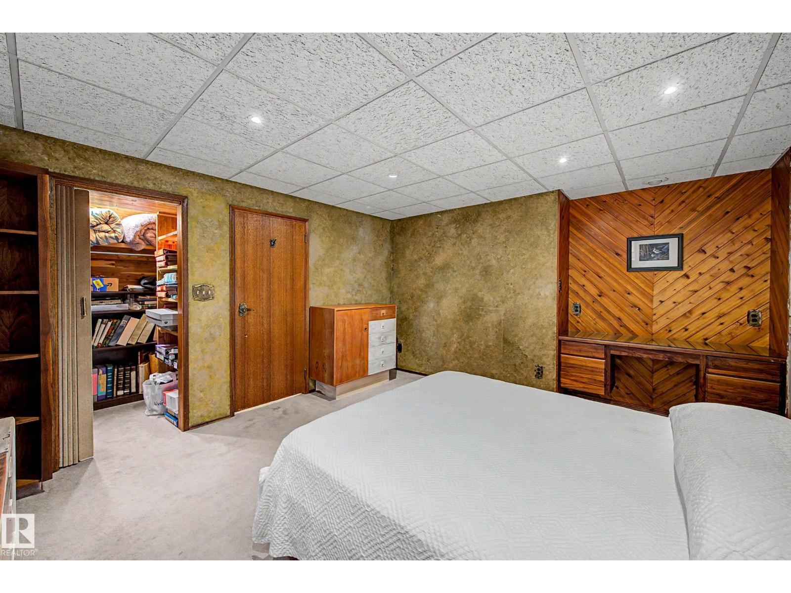 6115 152A AV NW - 38