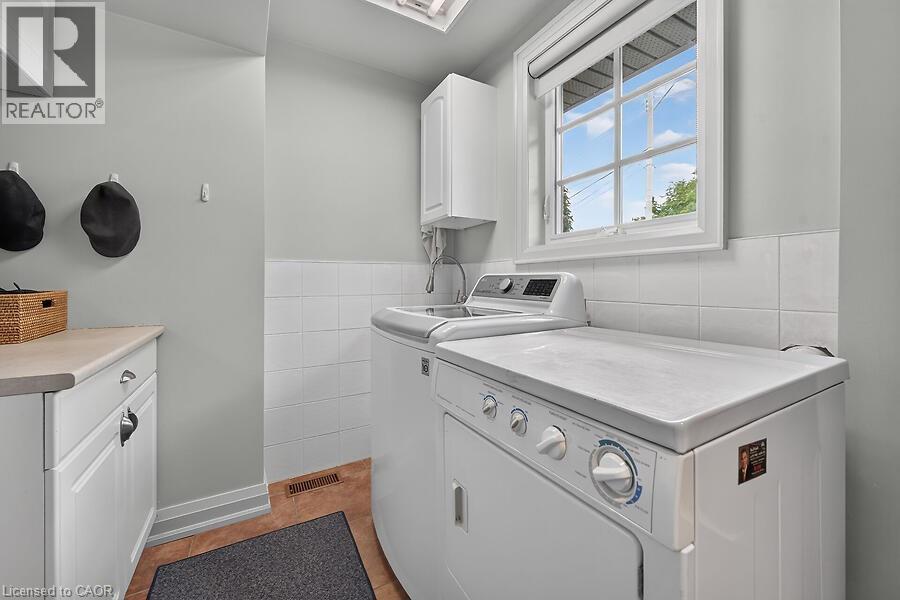26 FREELAND Court - 31