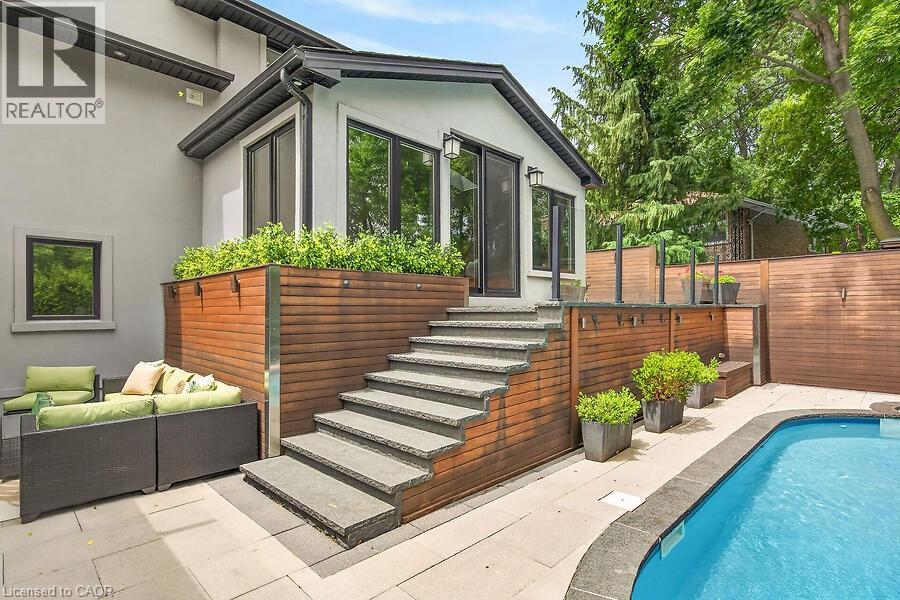 26 FREELAND Court - 37