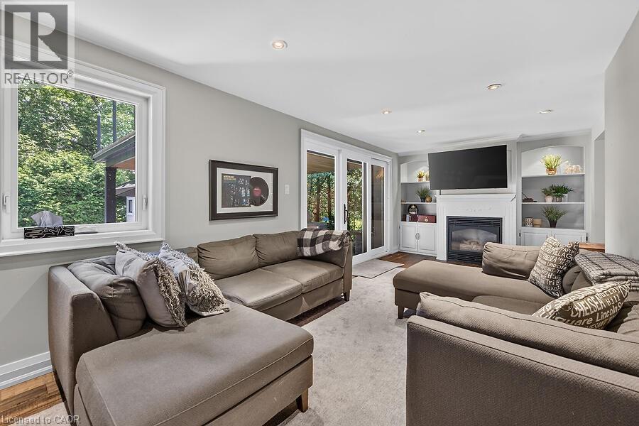 26 FREELAND Court - 28