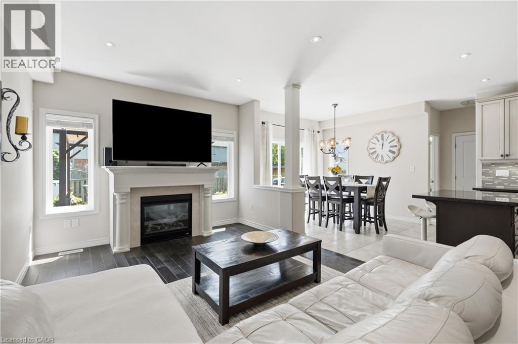 4473 GARDEN GATE Terrace - Image 3