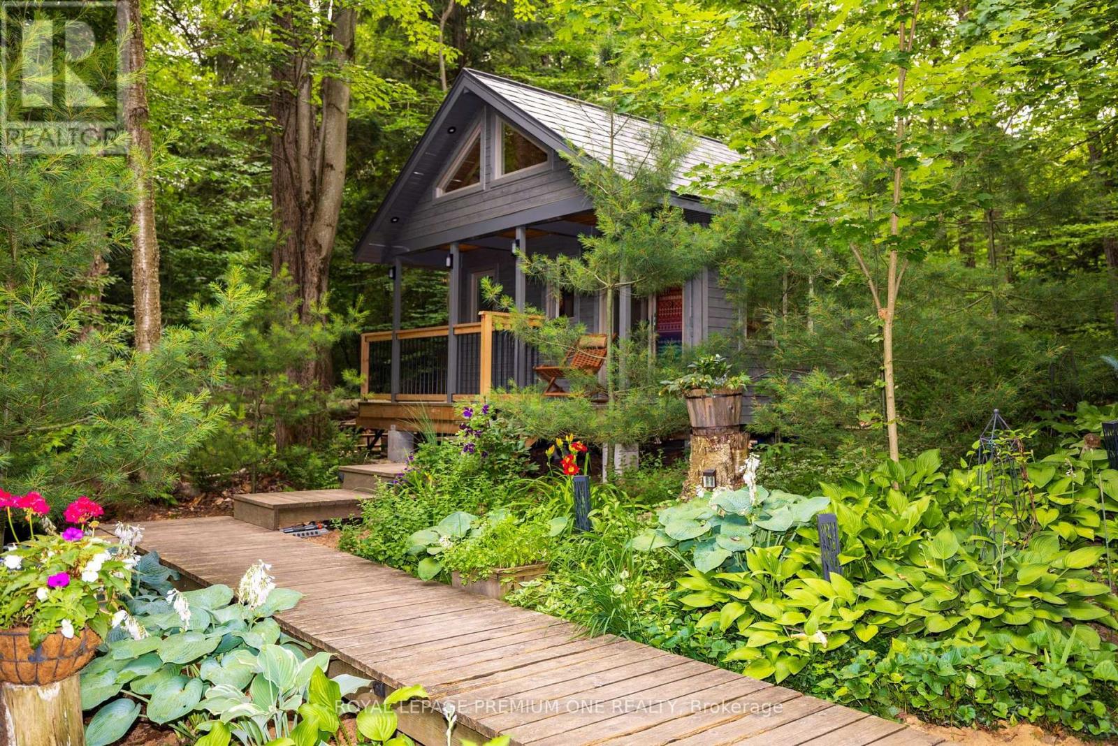 219 CRANE LAKE WATER - 31