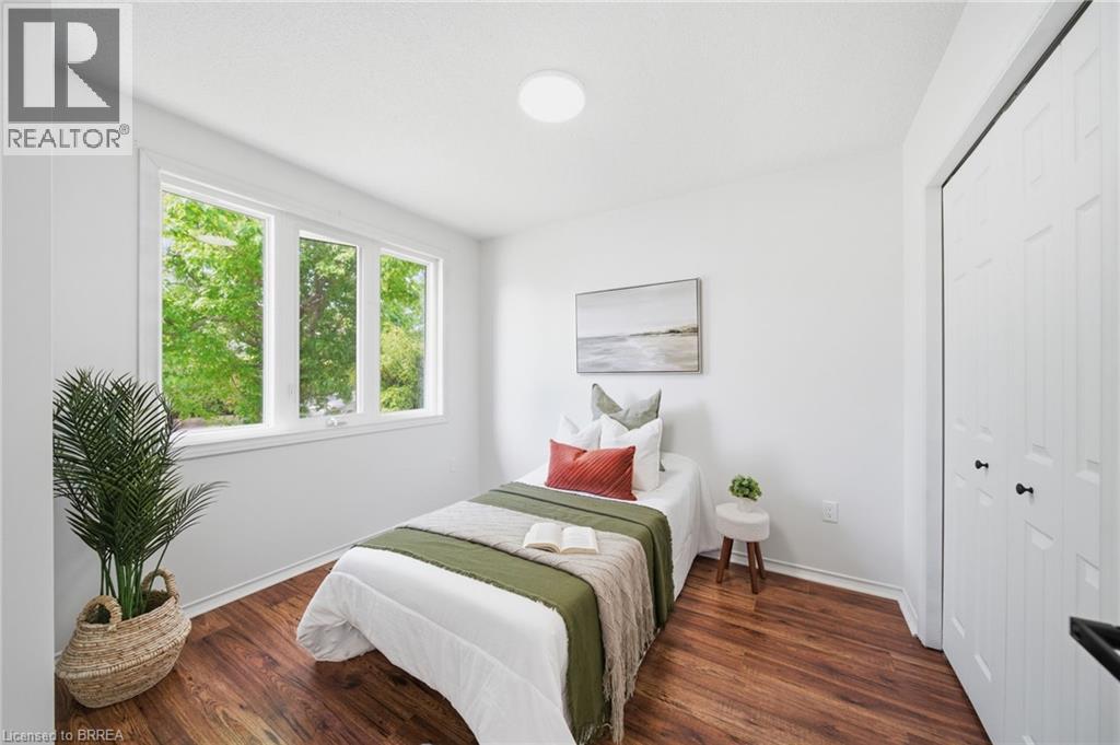 #10 1 BUCHANAN Crescent - 15