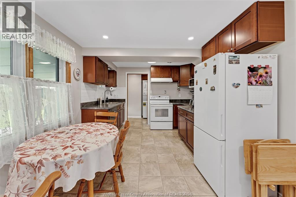 350 MAPLE AVENUE - 12