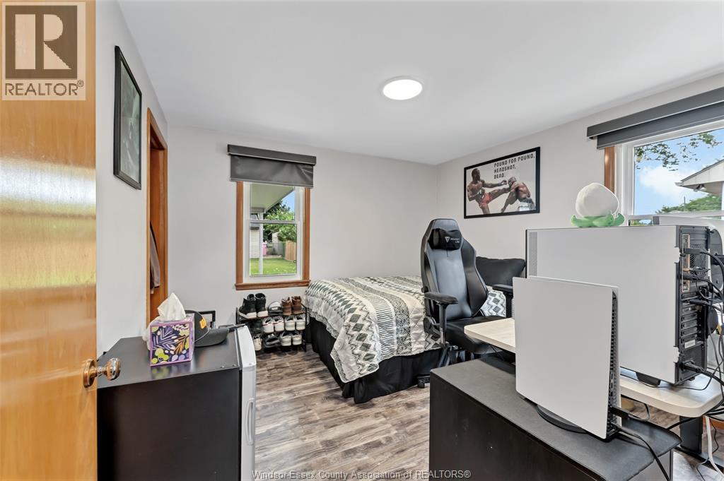 350 MAPLE AVENUE - 23