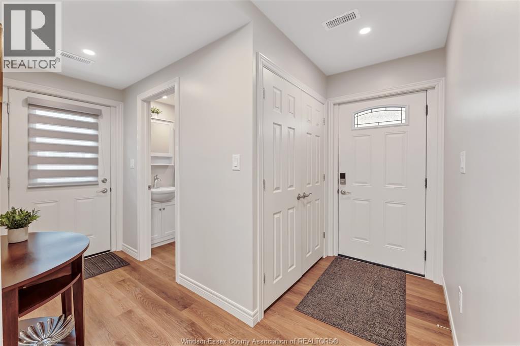 350 MAPLE AVENUE - 25