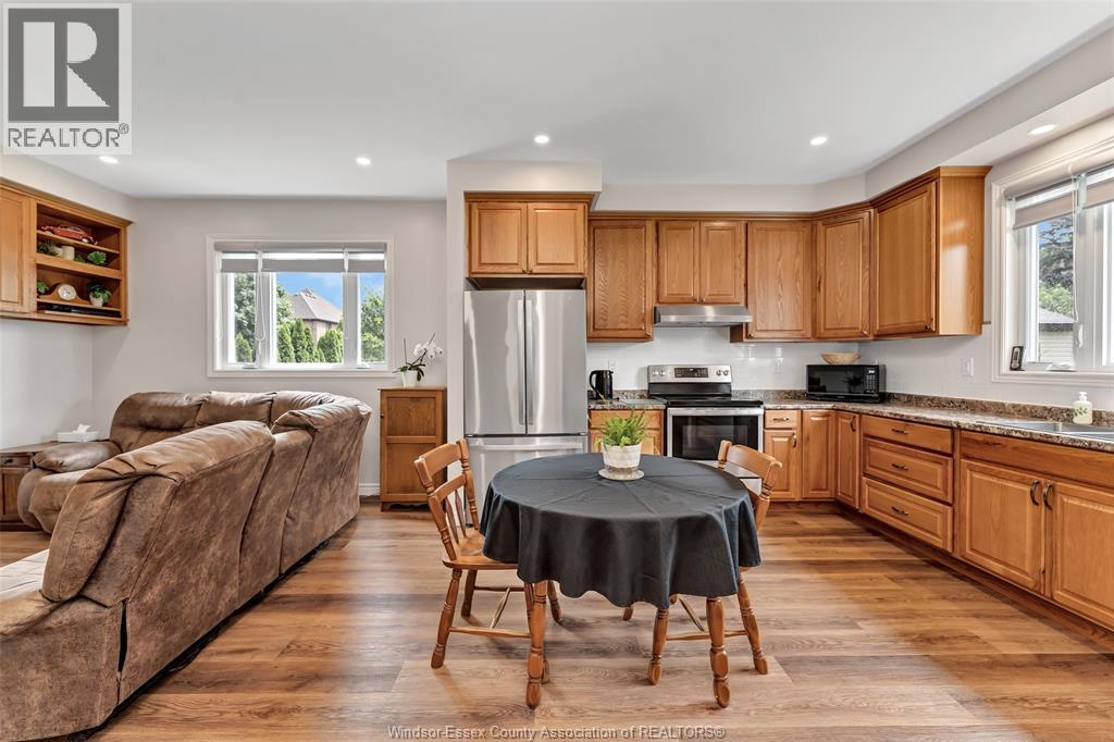350 MAPLE AVENUE - 26