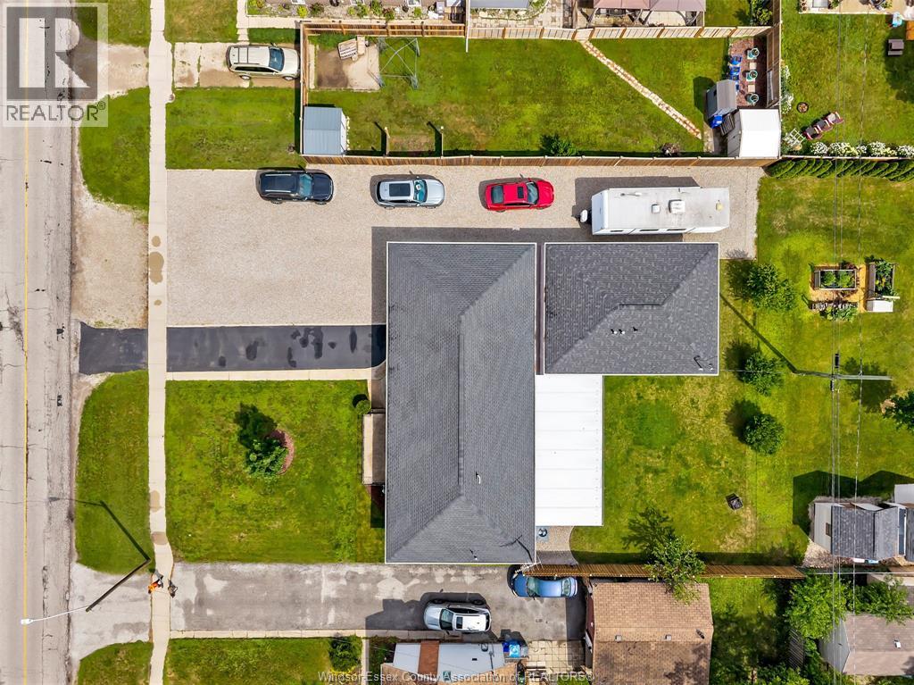 350 MAPLE AVENUE - 42