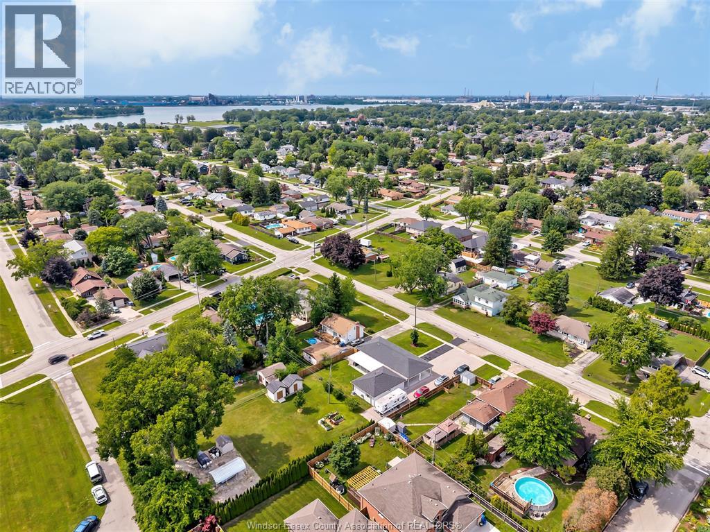 350 MAPLE AVENUE - 44
