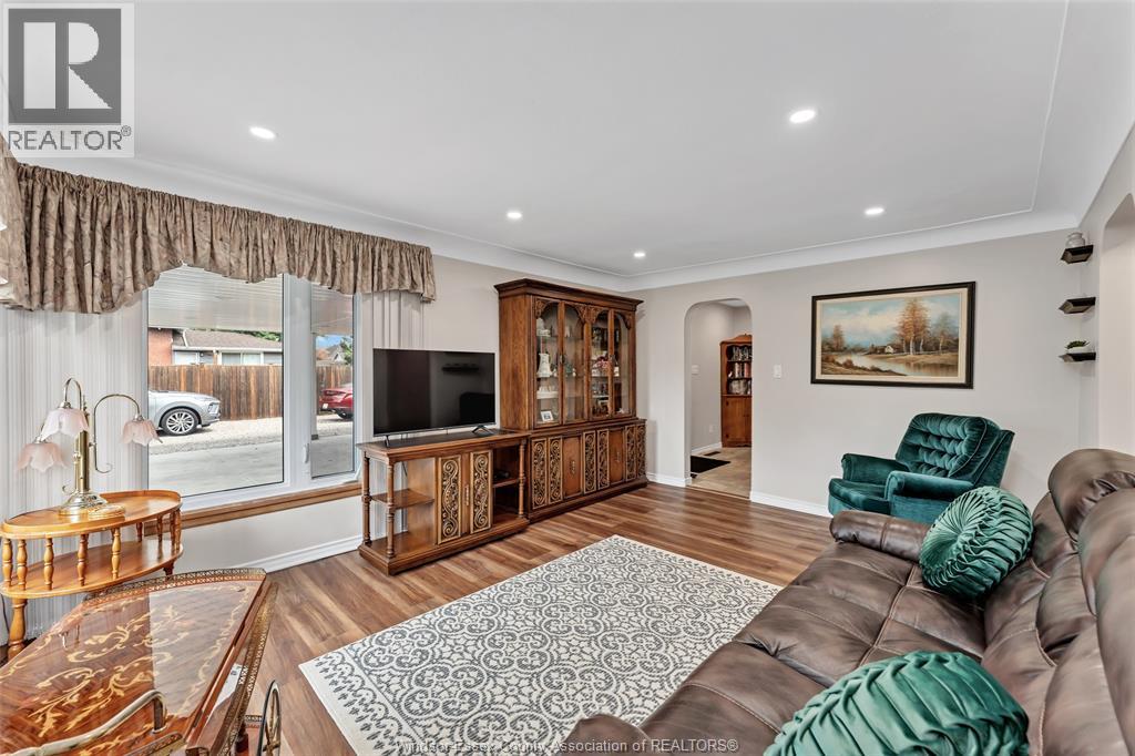350 MAPLE AVENUE - 8
