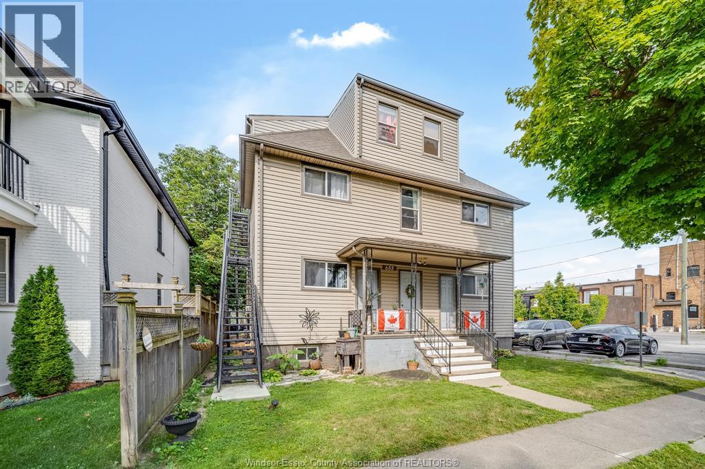 655 CHILVER RD. - 2