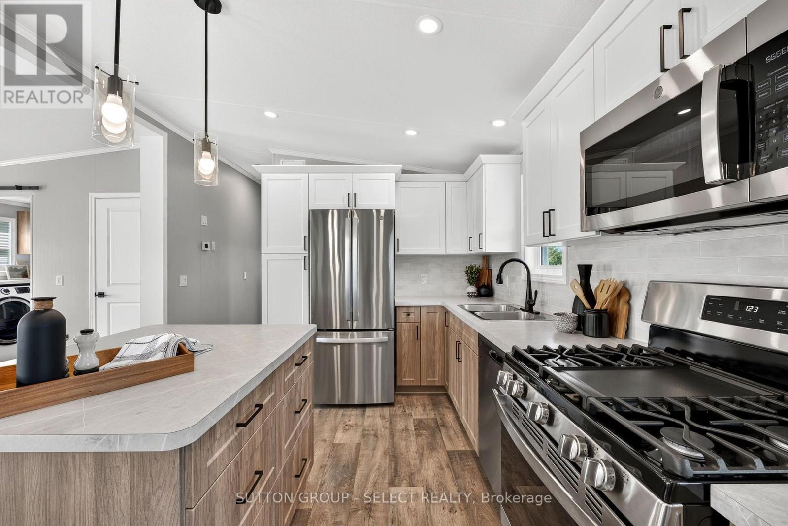 #LOT 6 211 CAROLYNN WAY - 15