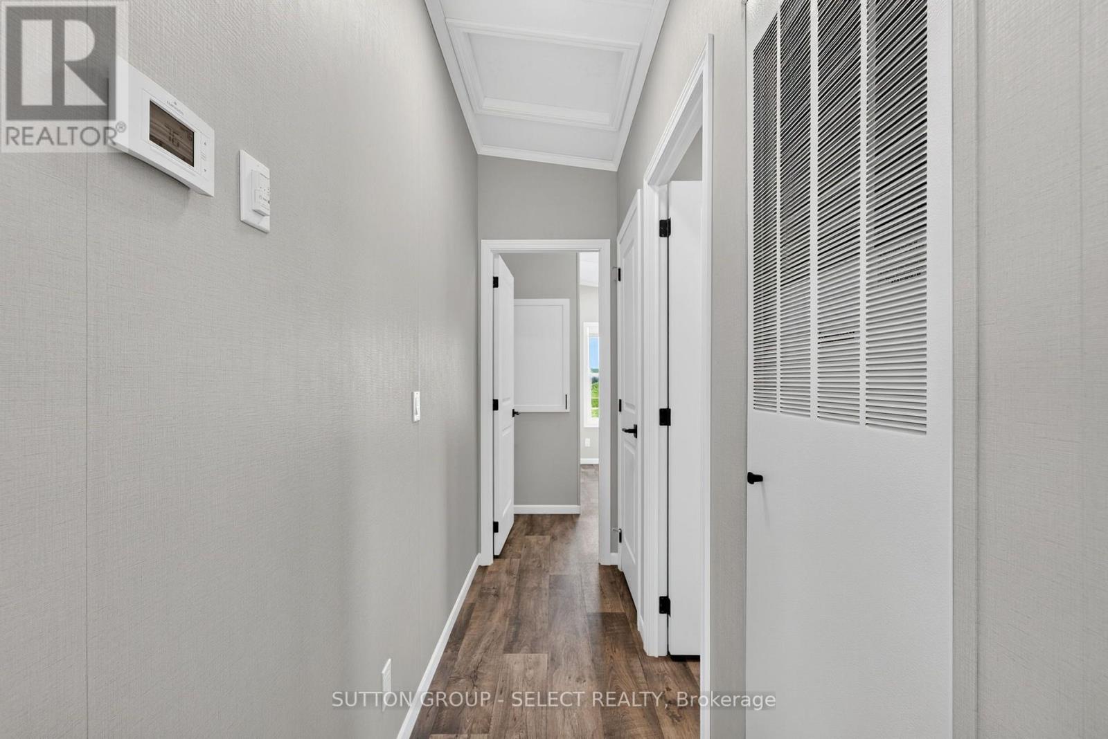 #LOT 6 211 CAROLYNN WAY - 27