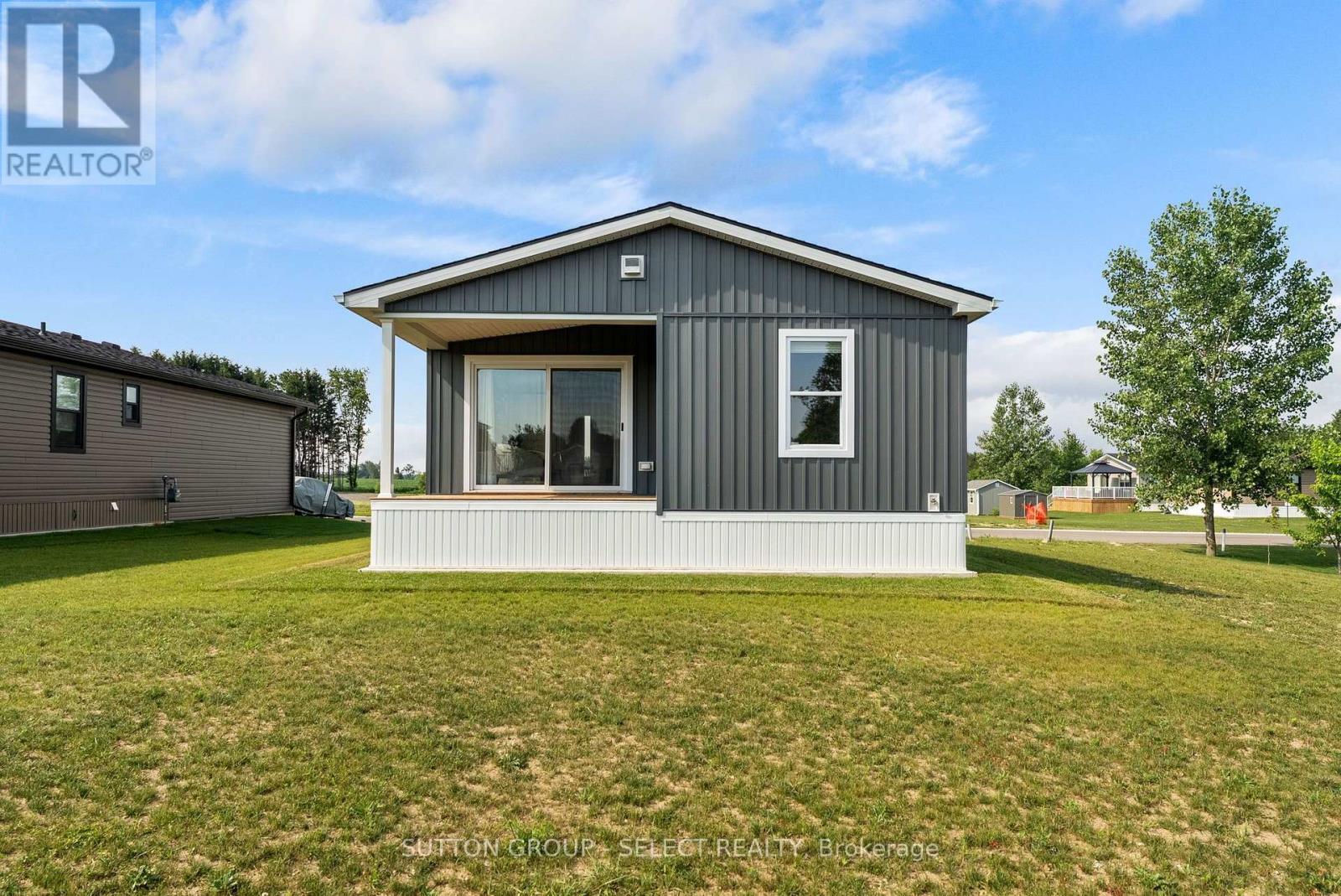 #LOT 6 211 CAROLYNN WAY - 38