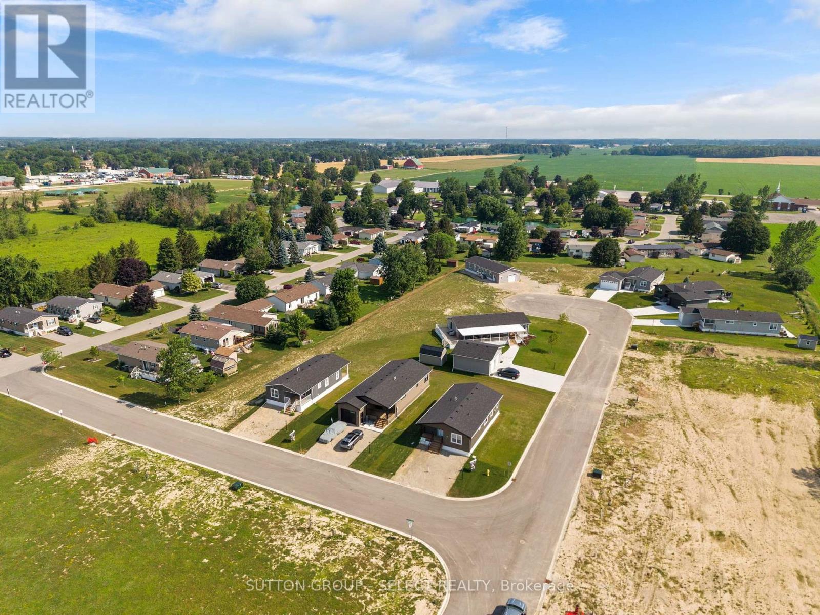 #LOT 6 211 CAROLYNN WAY - 45
