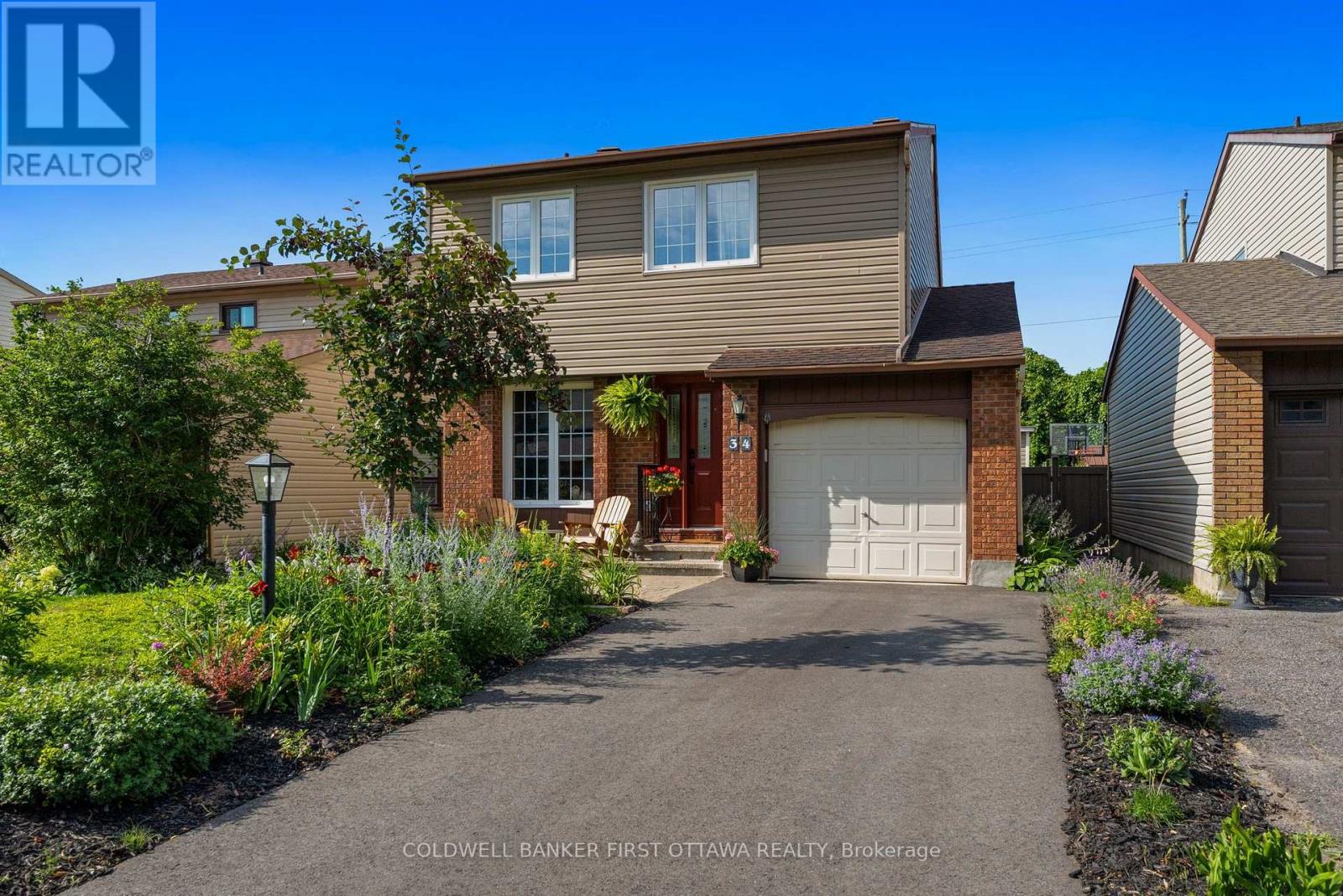 3 Bed, 2 Bath House for Sale in Ottawa – 34 MELVILLE DRIVE, Ottawa – MLS# X13540170 - Image 4