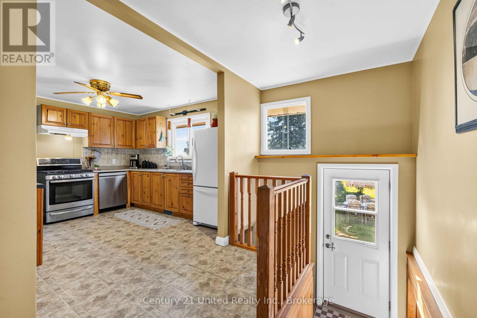 200 FRONT STREET W - 20