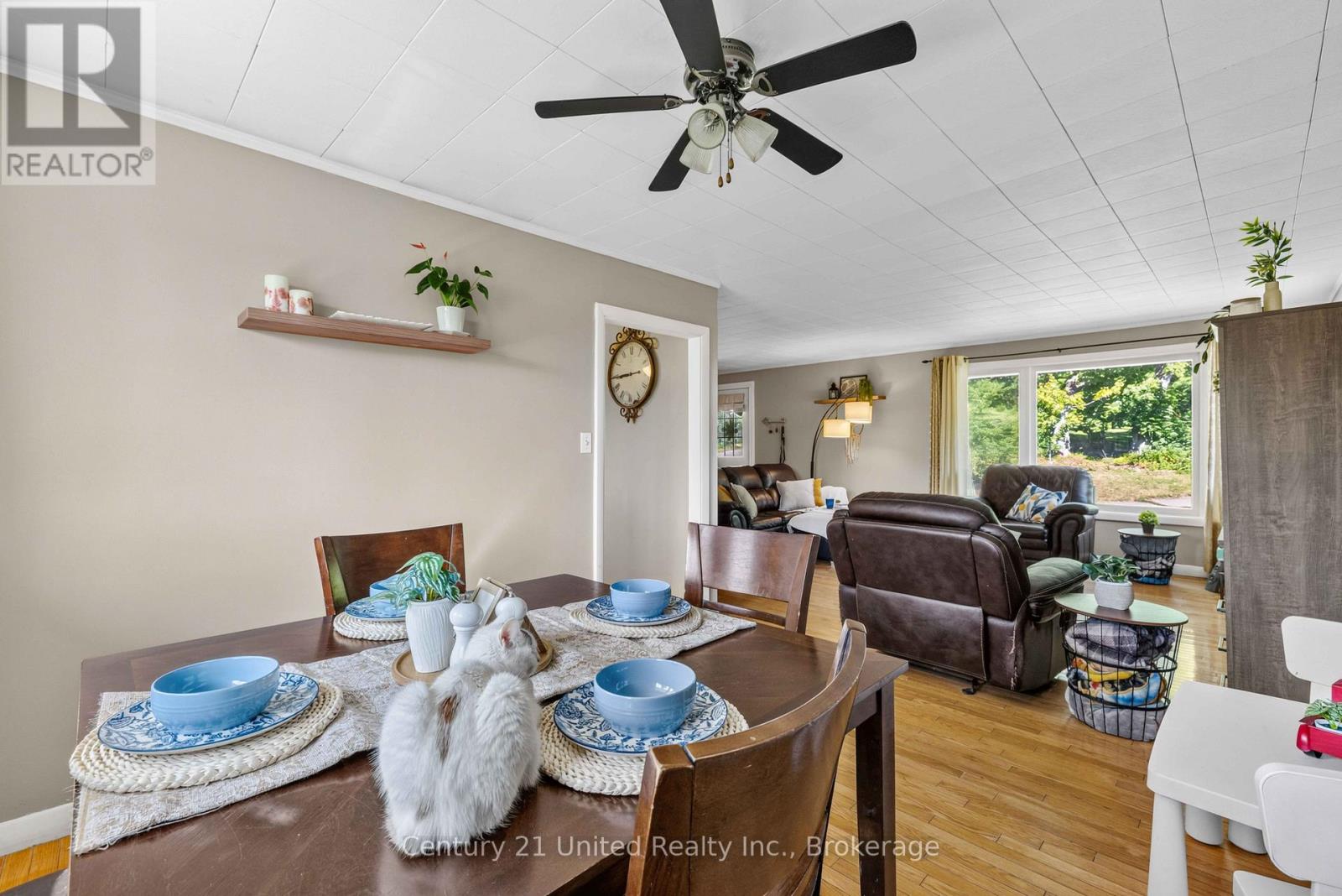 200 FRONT STREET W - 6