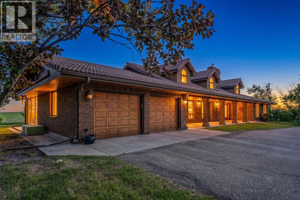 285021 Township Road 252 - 1