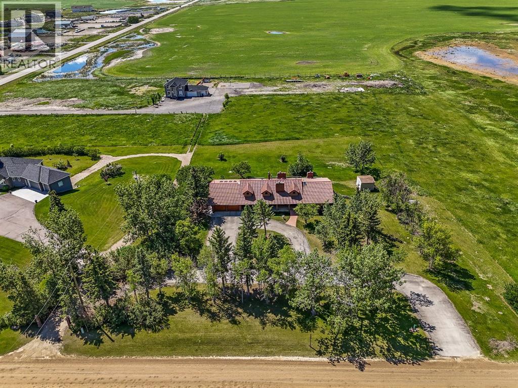 285021 Township Road 252 - 4