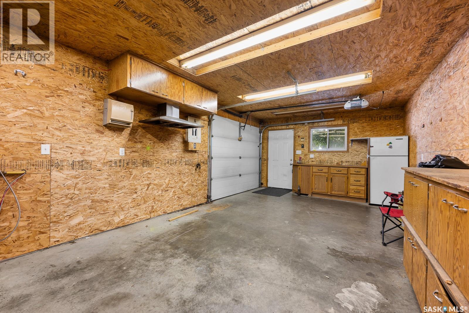 621 20TH AVENUE E - 29