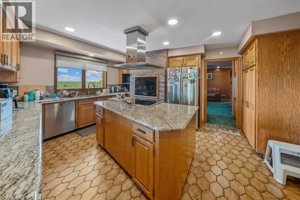 285021 Township Road 252 - 19