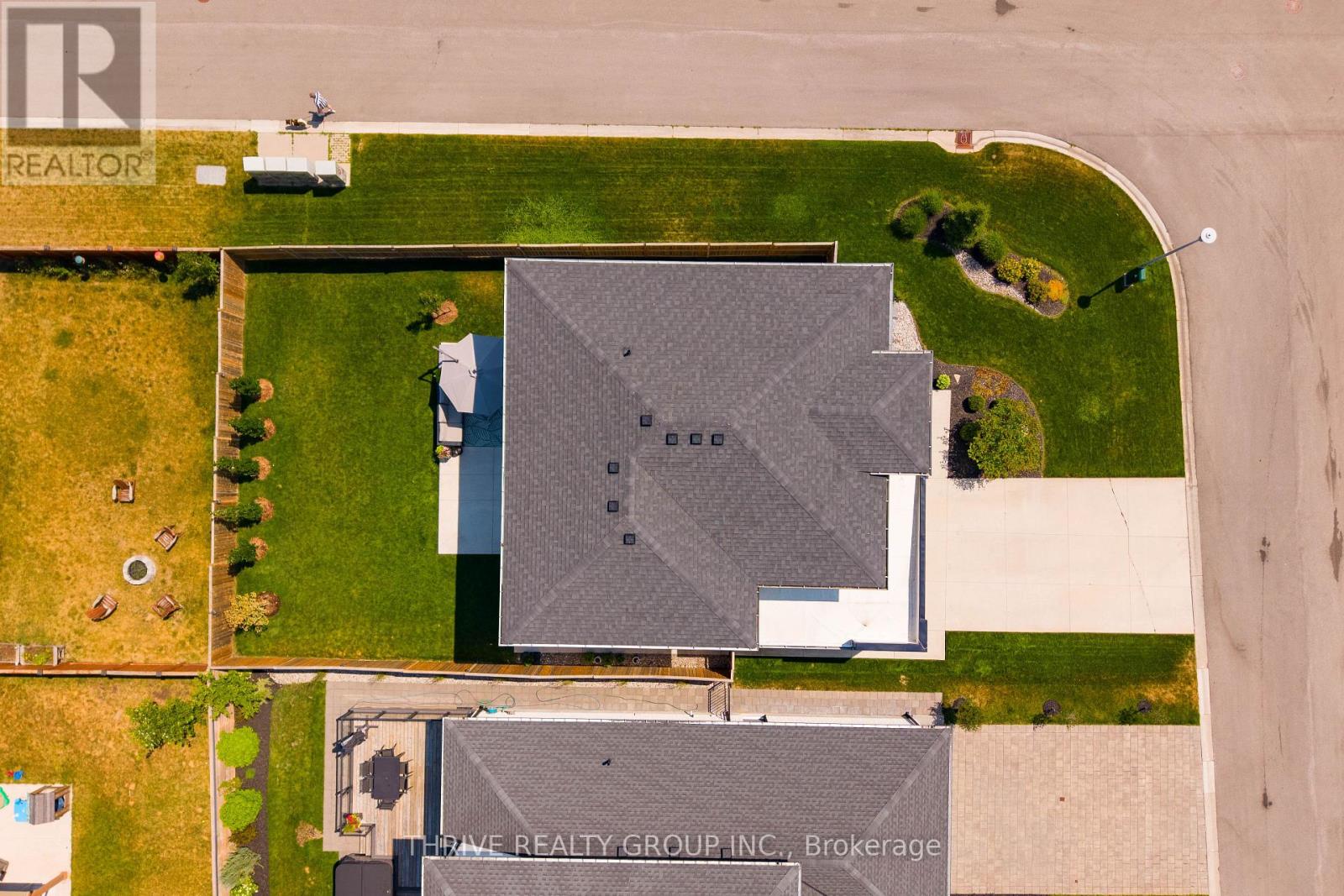 2084 TYSON WALK - 11