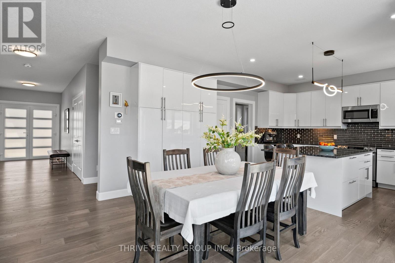 2084 TYSON WALK - 14