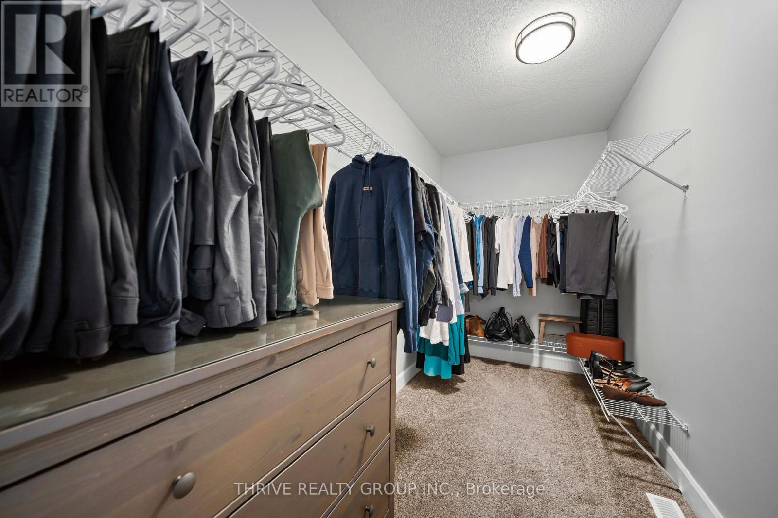 2084 TYSON WALK - 32