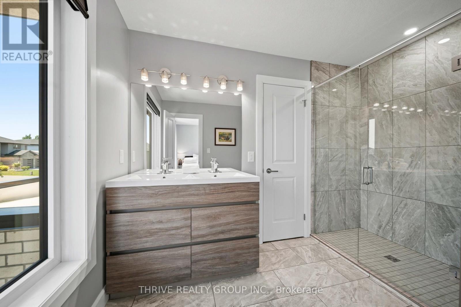 2084 TYSON WALK - 34