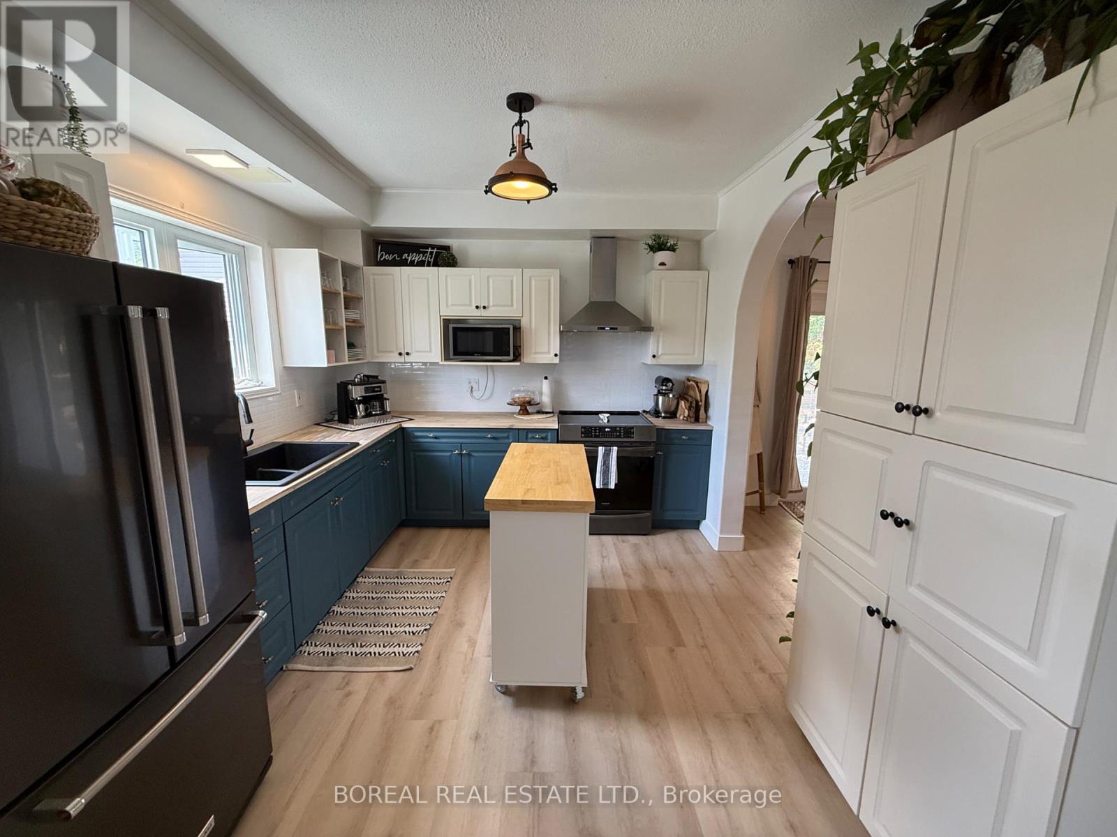 221 FIFTH AVENUE - Image 30