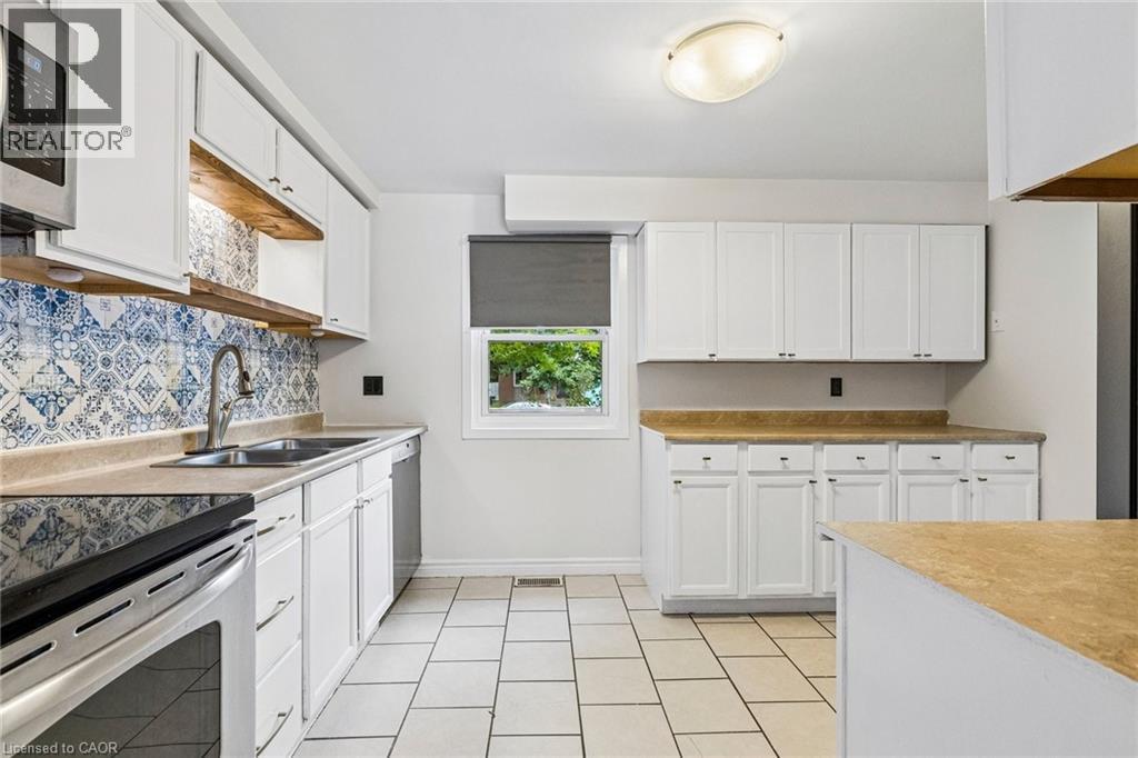 305 SEKURA Street - Image 7