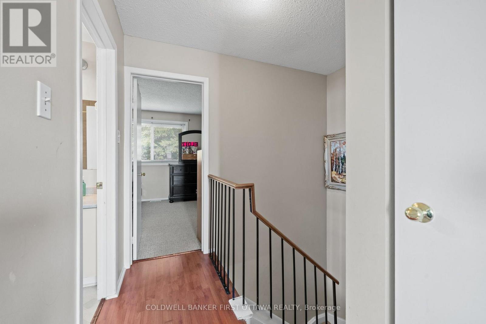 #6 108 MCDERMOT COURT - 18