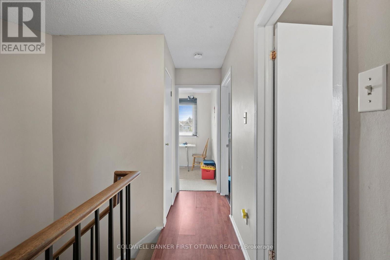 #6 108 MCDERMOT COURT - 21