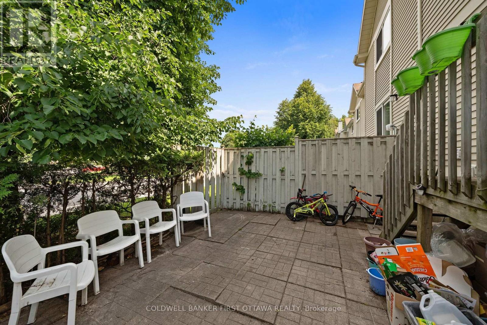 #6 108 MCDERMOT COURT - 34
