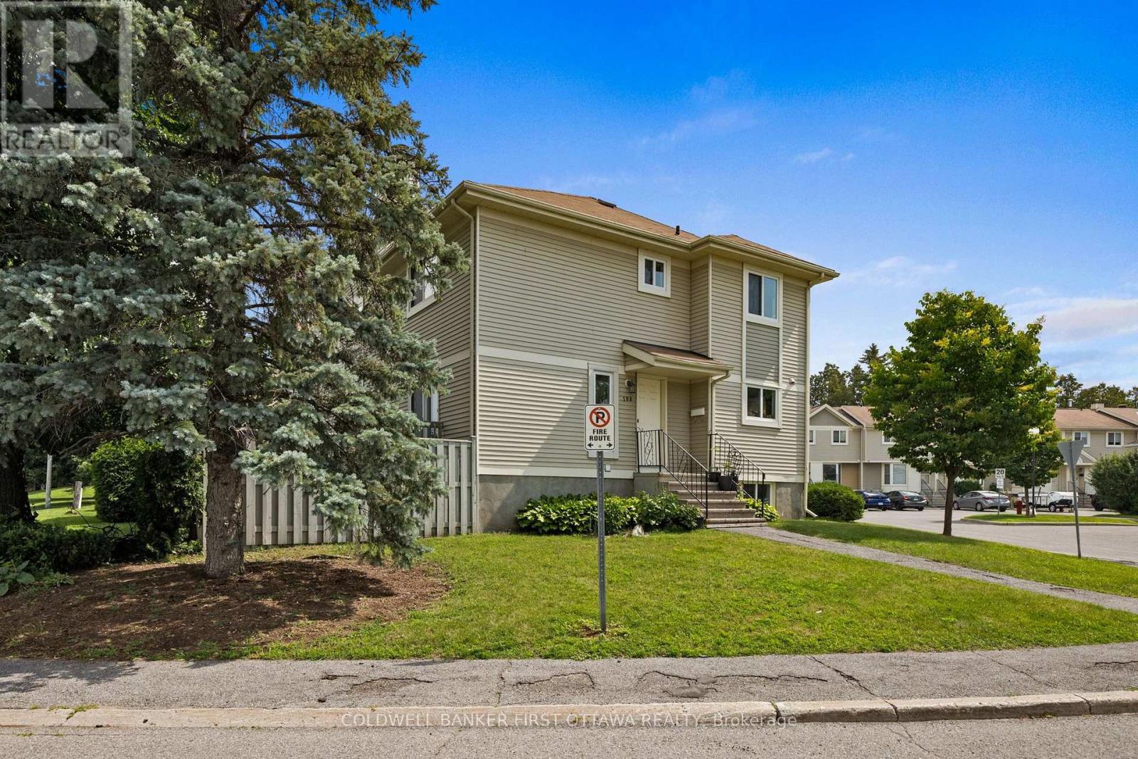 #6 108 MCDERMOT COURT - 35