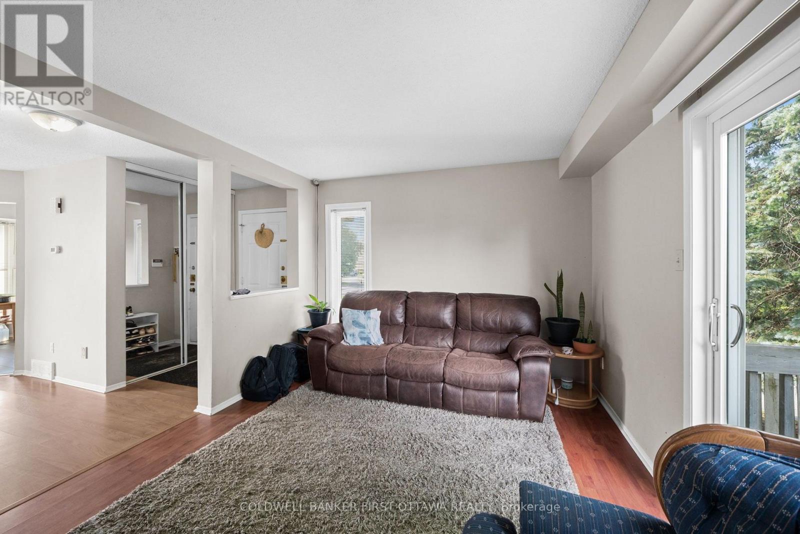 #6 108 MCDERMOT COURT - 9